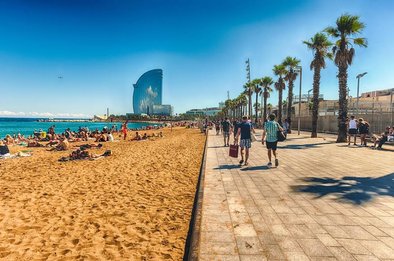 Botel Charming Boat House In Barcelona With Big Terrace And Solarium Hotel Sant Adria de Besos