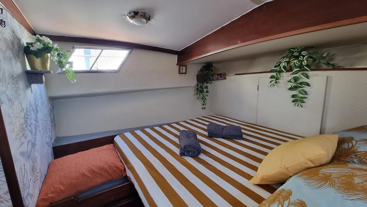 Botel Charming Boat House In Barcelona With Big Terrace And Solarium Hotel Sant Adria de Besos Spain