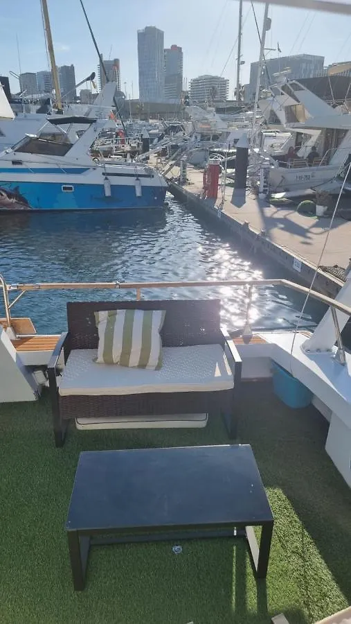Botel Charming Boat House In Barcelona With Big Terrace And Solarium Hotel Sant Adria de Besos